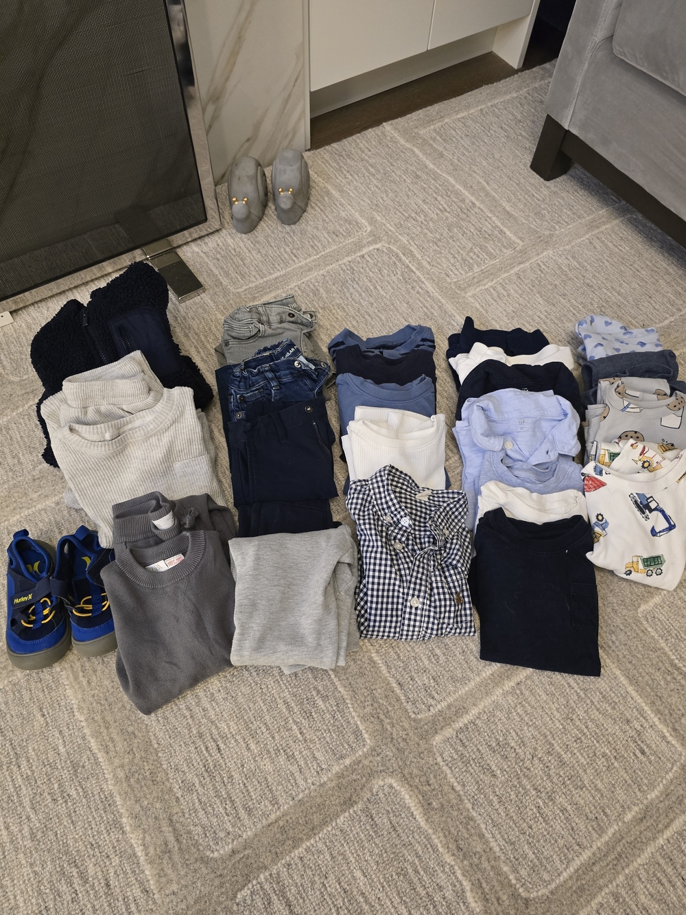 Gap and Zara Boys 3T Shirt, Pants and Pajama Bundle / Lot